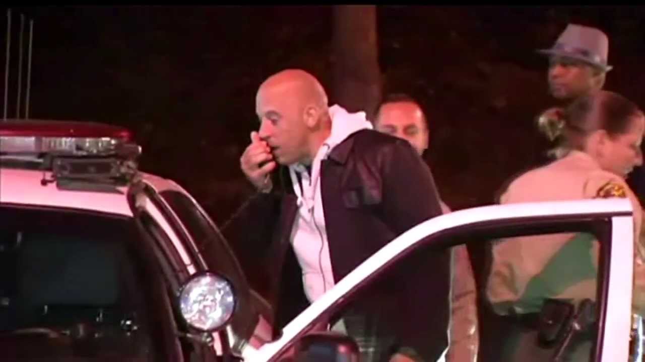 Vin Diesel visit Paul Walker  crash site  pays tribute