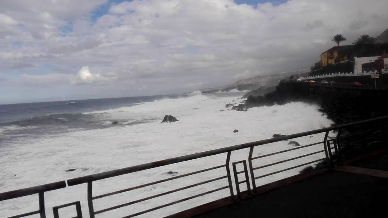 GARACHICO TEMPORAL OLAS.