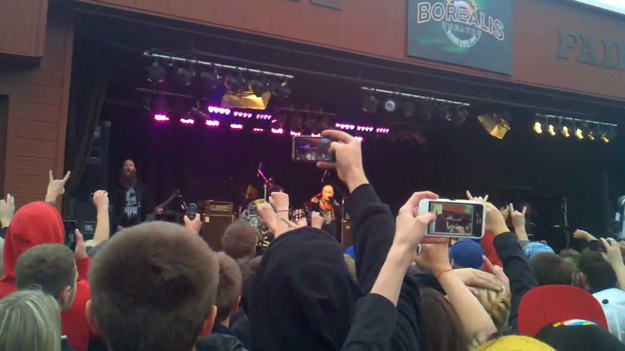 Five finger death punch Alaska state fair 2012 #4