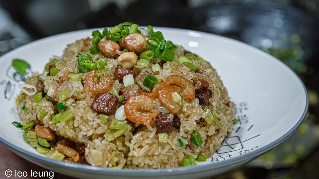 《廣東話影片》香港人的味道回憶——生炒臘味糯米飯，要做到爽口乾身，原來糯米飯是要溝米的，除了要有耐性，生炒糯米飯並非大家想像中的難！