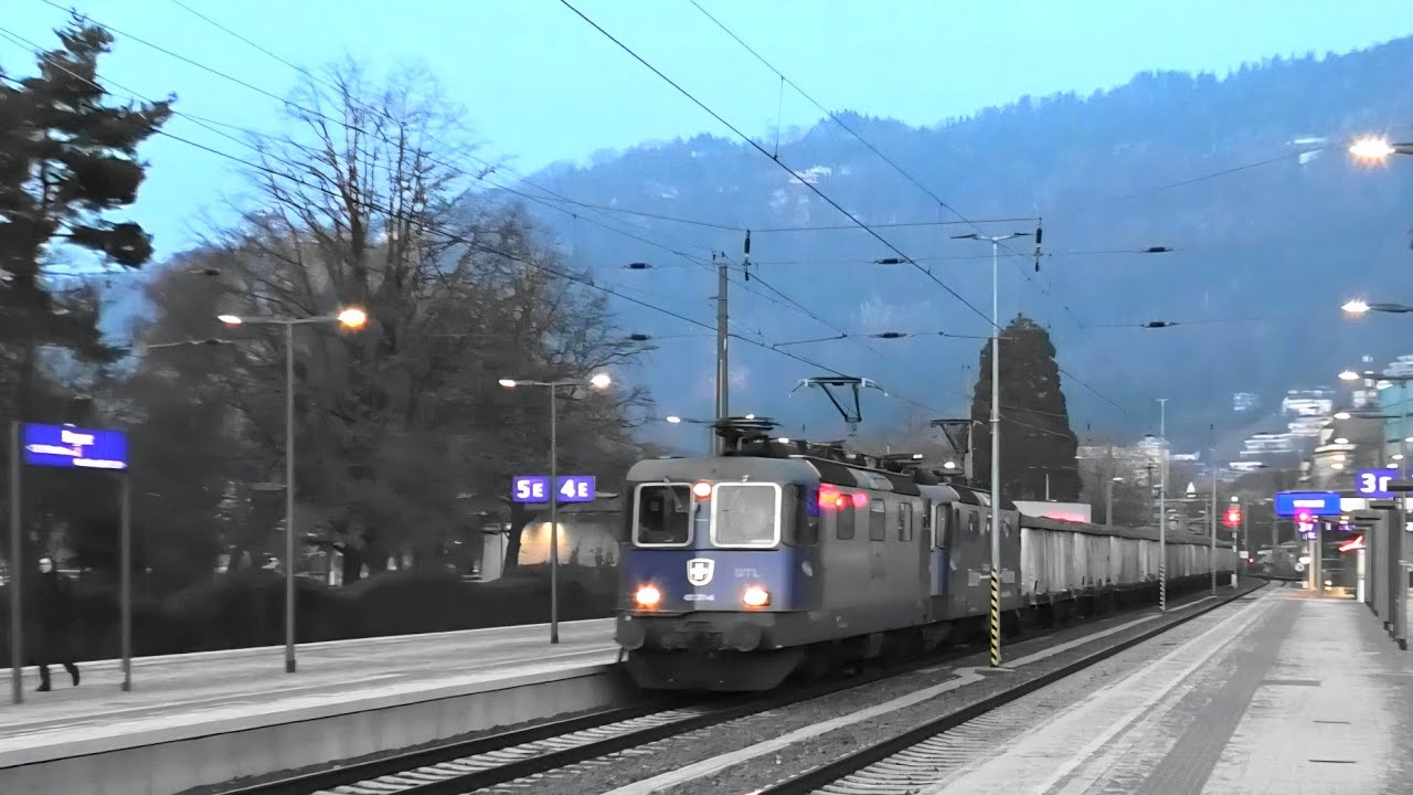 Bregenz: UTL mit Re421 und ca. 40 Waggon Zuckerrüben➡️Schweiz, EC Zürich🔄️München mit  SBB Astoro