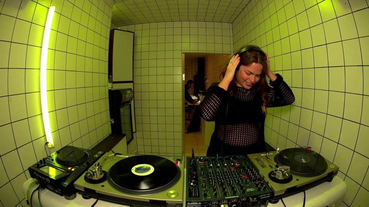 LSZ - Julia Goldfarb | HÖR - March 19 / 2024