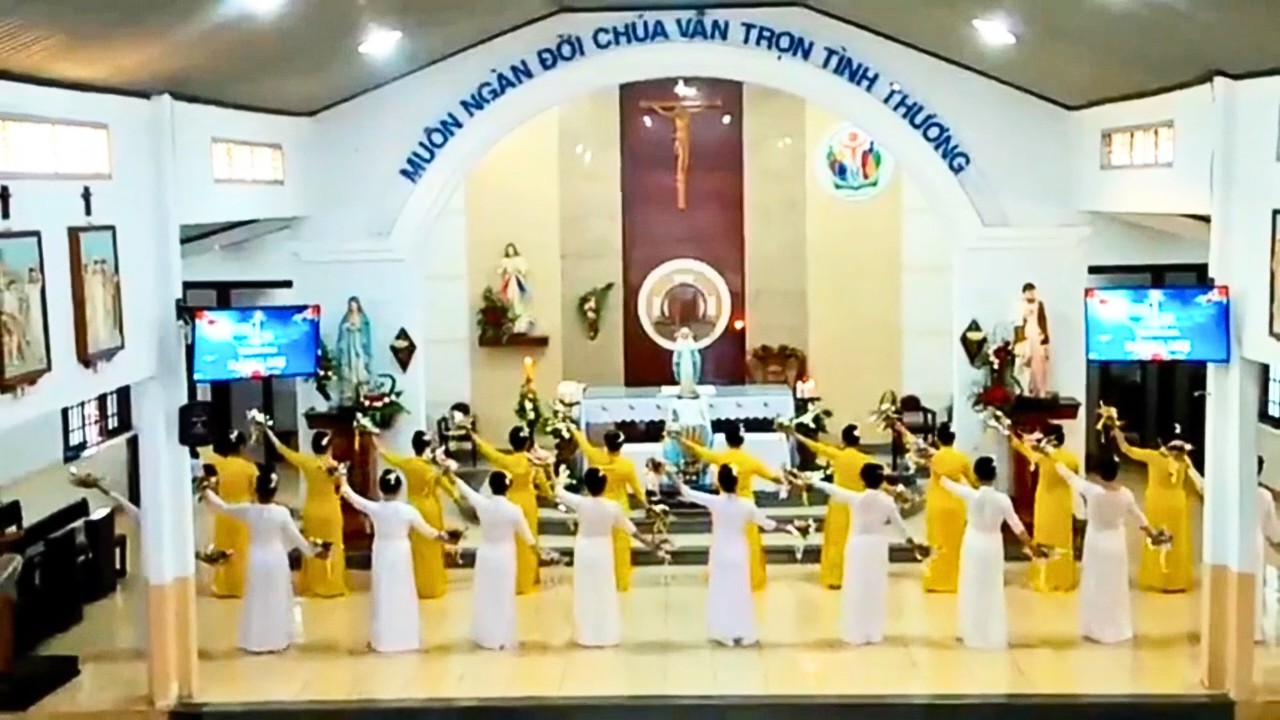 VŨ KHÚC: DÂNG HOA KÍNH MẸ