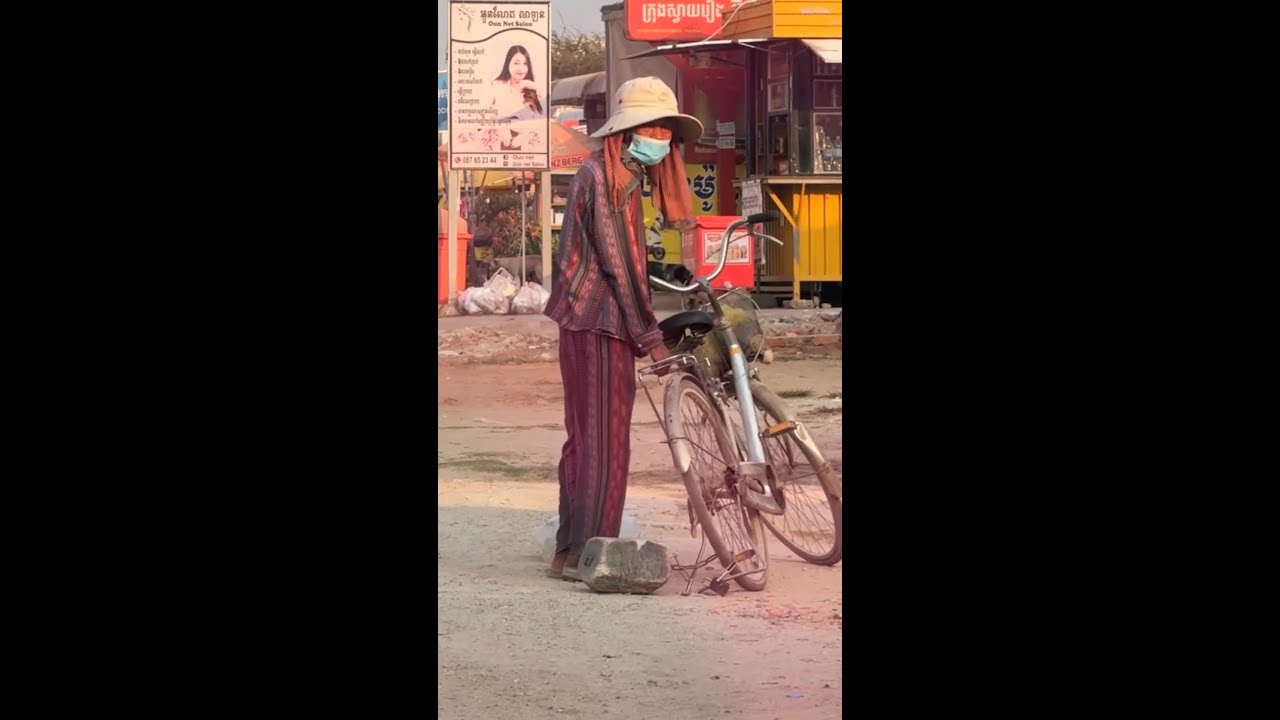 លើកនេះ Prank ចាក់សោកង់ម៉ាក់យាយ🙏😂 [Nook Nook Idol]