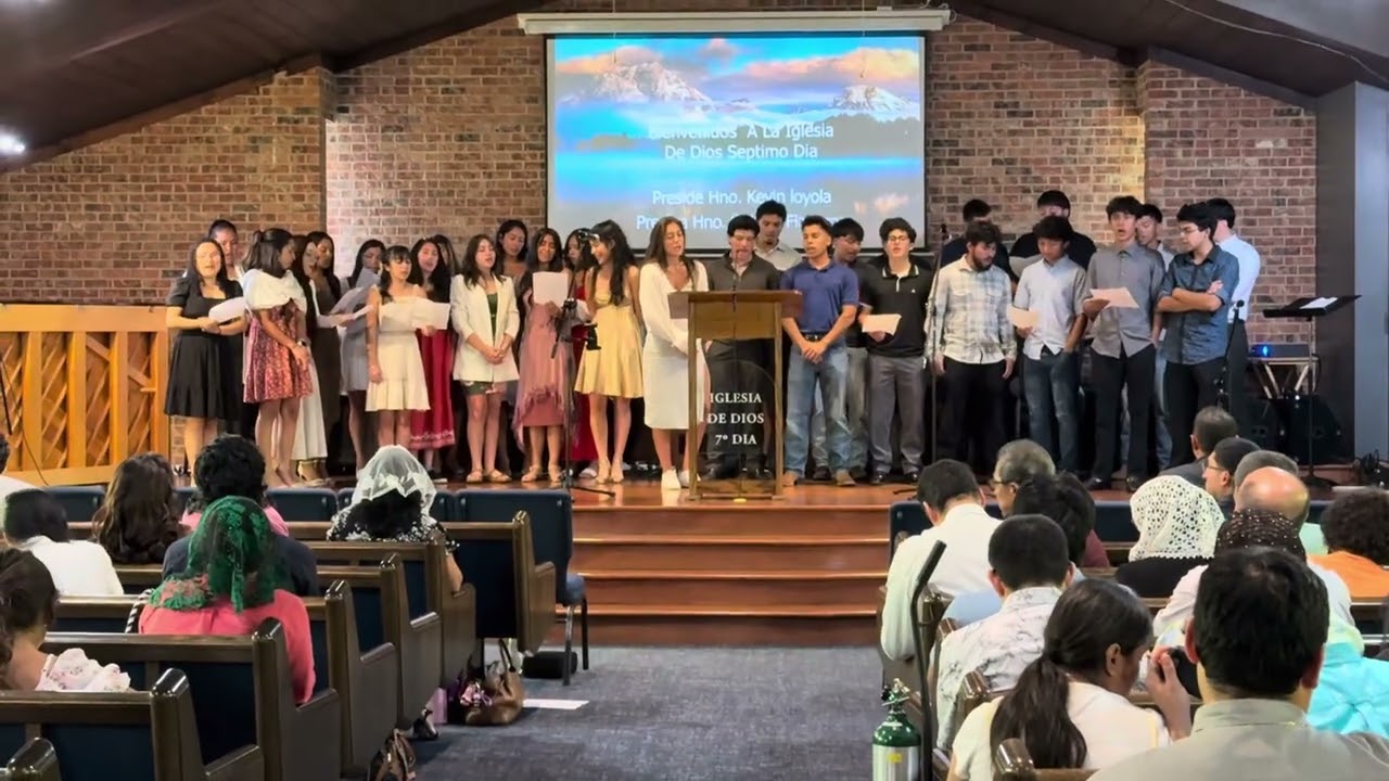 Treinta Piezas De Plata. Departamento Juvenil. Addison IL. 