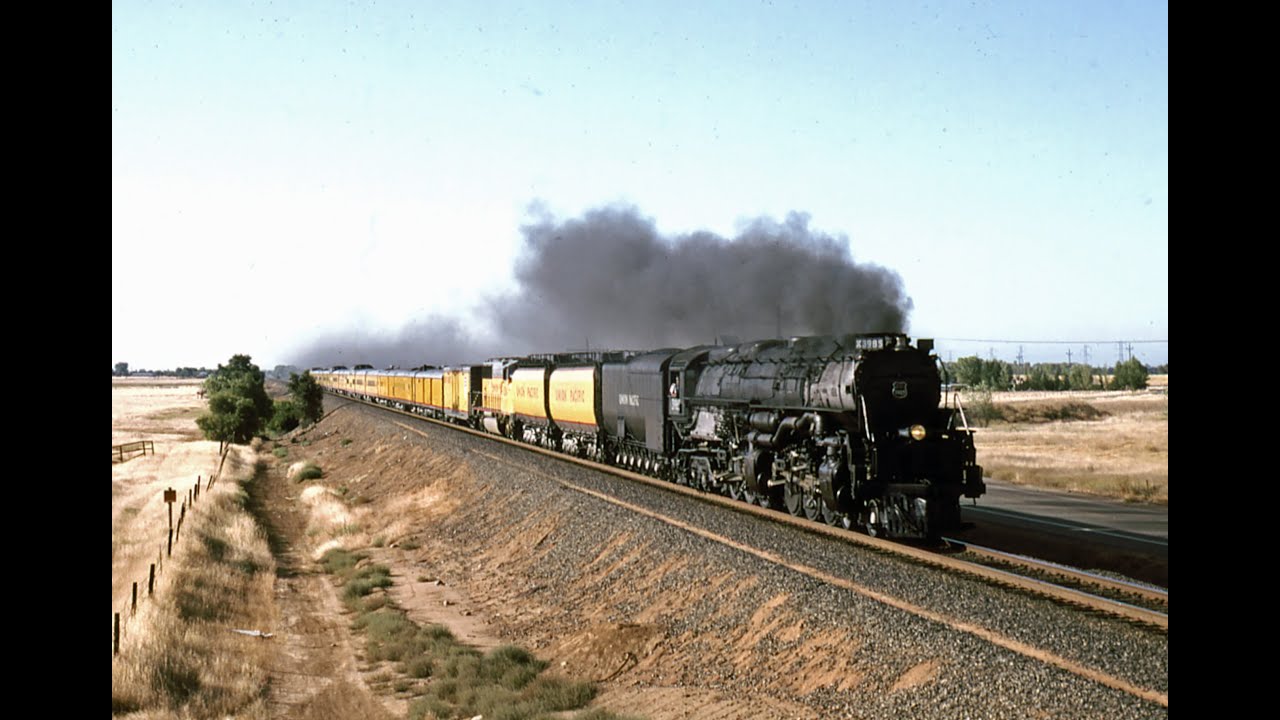 UP3985 at the NRHS Convention in San Jose July 1992