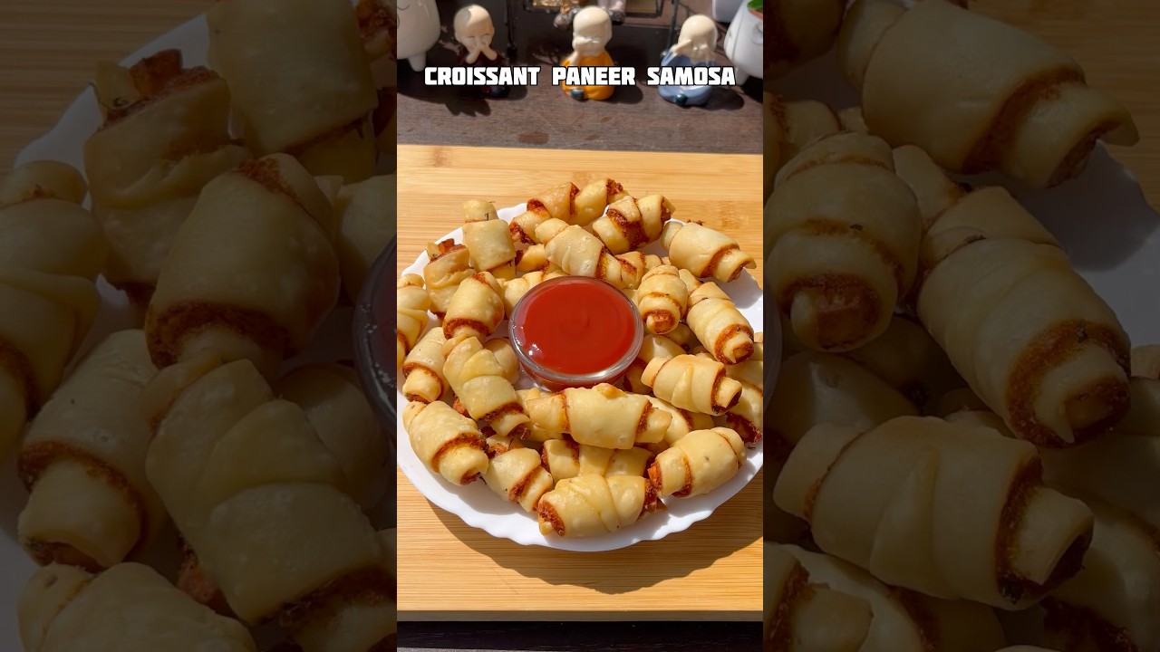 Croissant paneer samosa #shorts #recipe #snacks #samosa #potato #shortsfeed #trending #viral #food