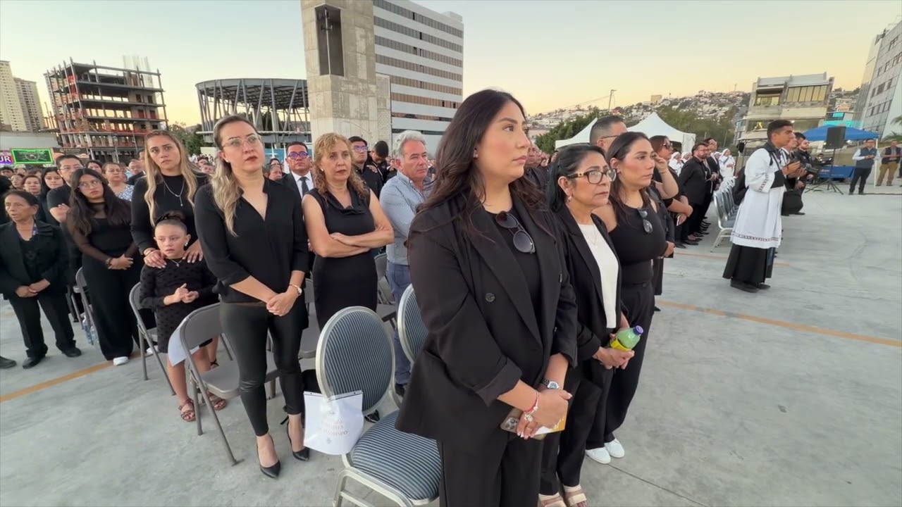 Realizan honras fúnebres y sepultura del Arzobispo de Tijuana Francisco Moreno Barrón