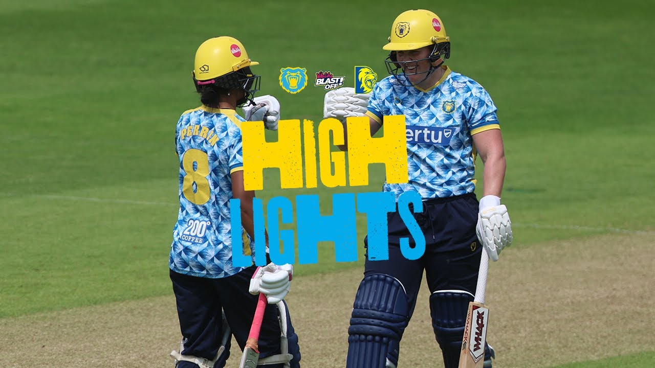 Laura Harris hits fastest 50 in Women's T20 history | HIGHLIGHTS | Vitality Blast