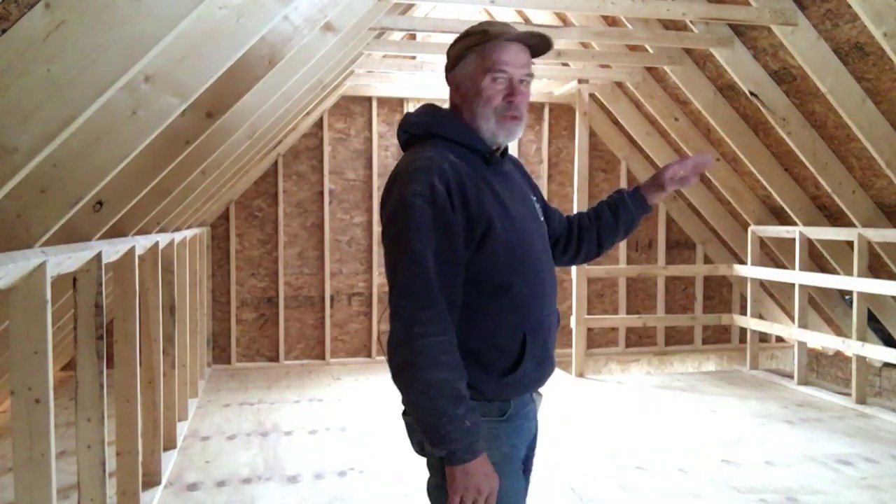 Cape Style Garage with big storage upstairs 5