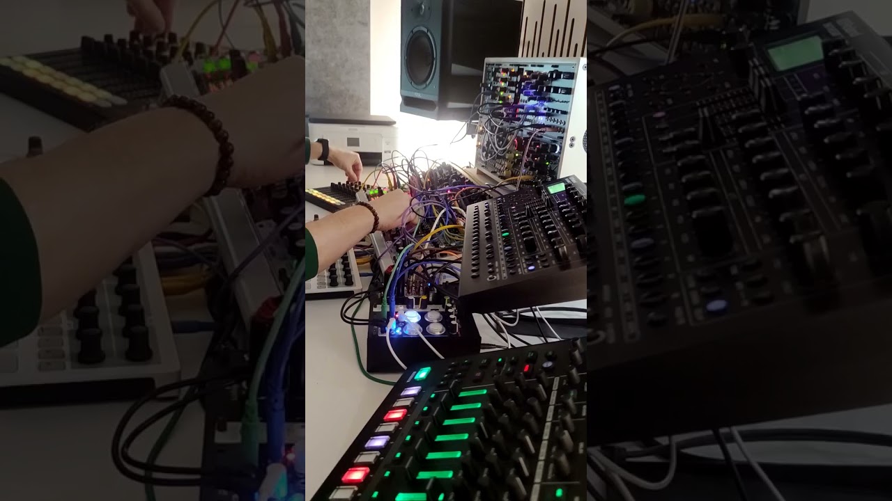 #14 Techno Jam with Eurorack // Roland TR-8S // Roland SH-4D