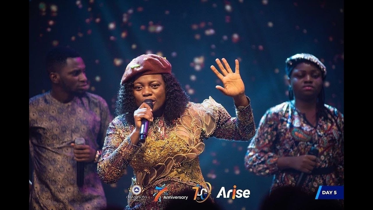 ADEYINKA ALASEYORI POWERFUL PRAISE SESSION THAT GOT EVERYONE DANCING.