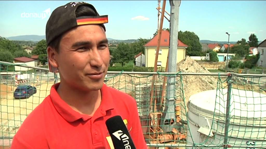 Integration durch Arbeit – Afghanische Jugendliche als Mauerer Lehrlinge in Osterhofen!