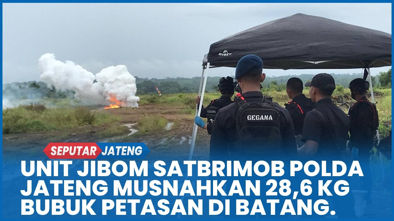 Unit Jibom Satbrimob Polda Jateng Musnahkan 28,6 Kg Bubuk Petasan di Batang