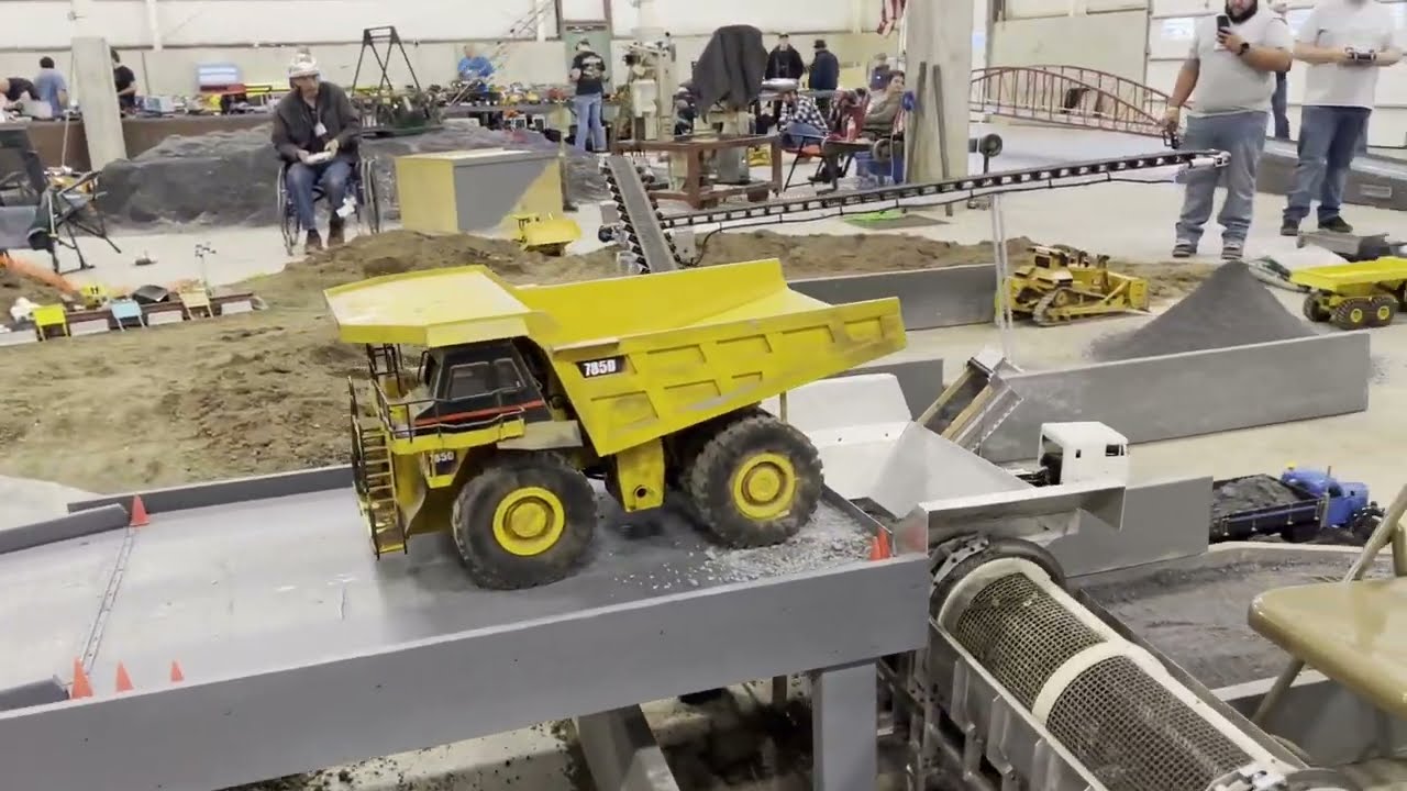 #4 CABIN FEVER 2023 | 1/14 CAT 785D huge RC Mine truck & Trommel /  Sand Rock Sieve Plant