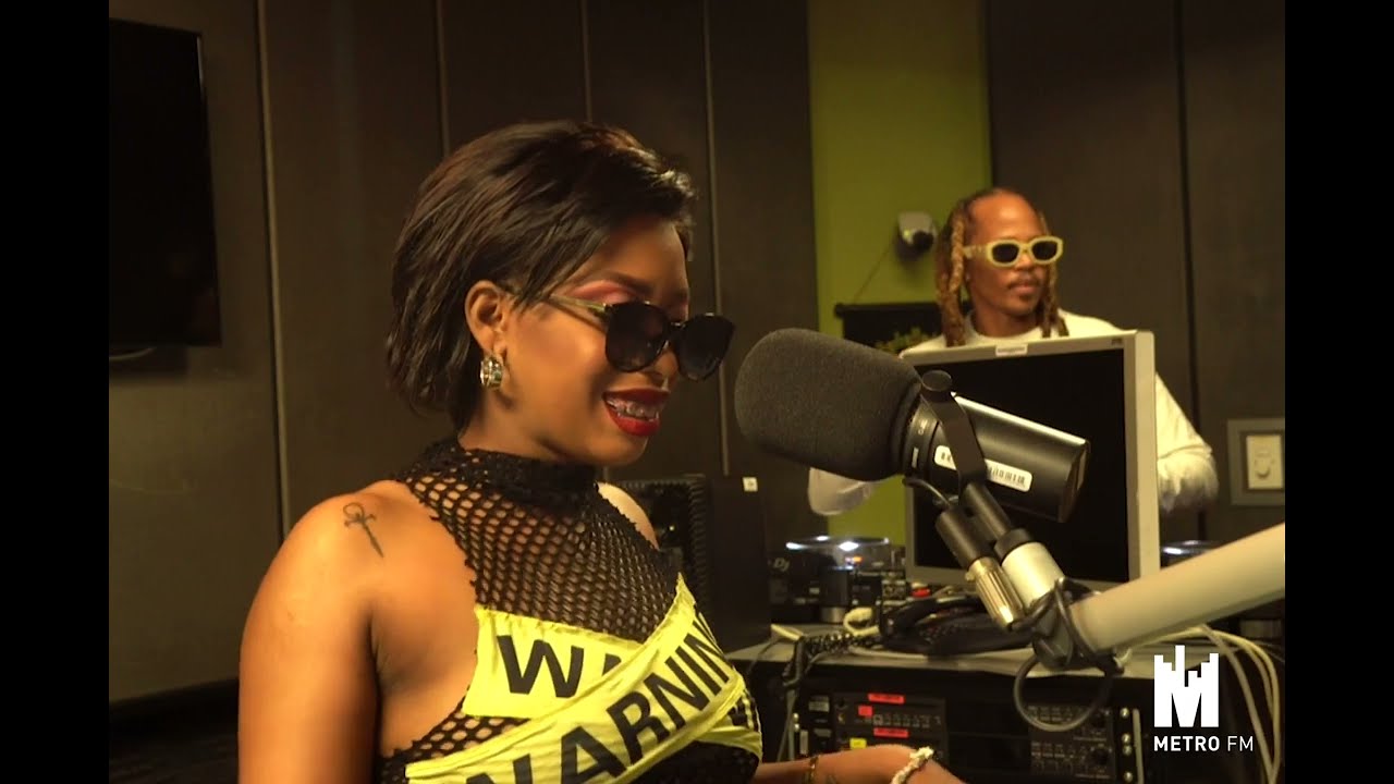 GIGI LAMAYNE - METRO FM , MIDDAY UNPLUGGED WITH LERATO KGANYAGO AND PROVERB.