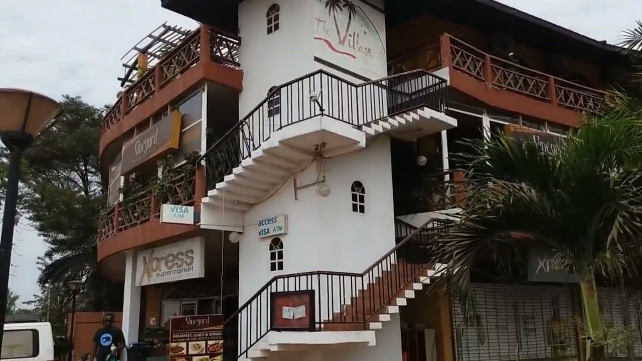 🇬🇲The village complex shopping-centre, Kololi, Gambia