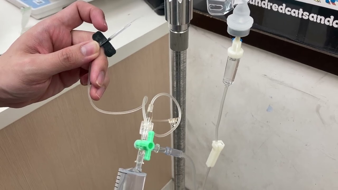 3分鐘學會貓咪皮下點滴