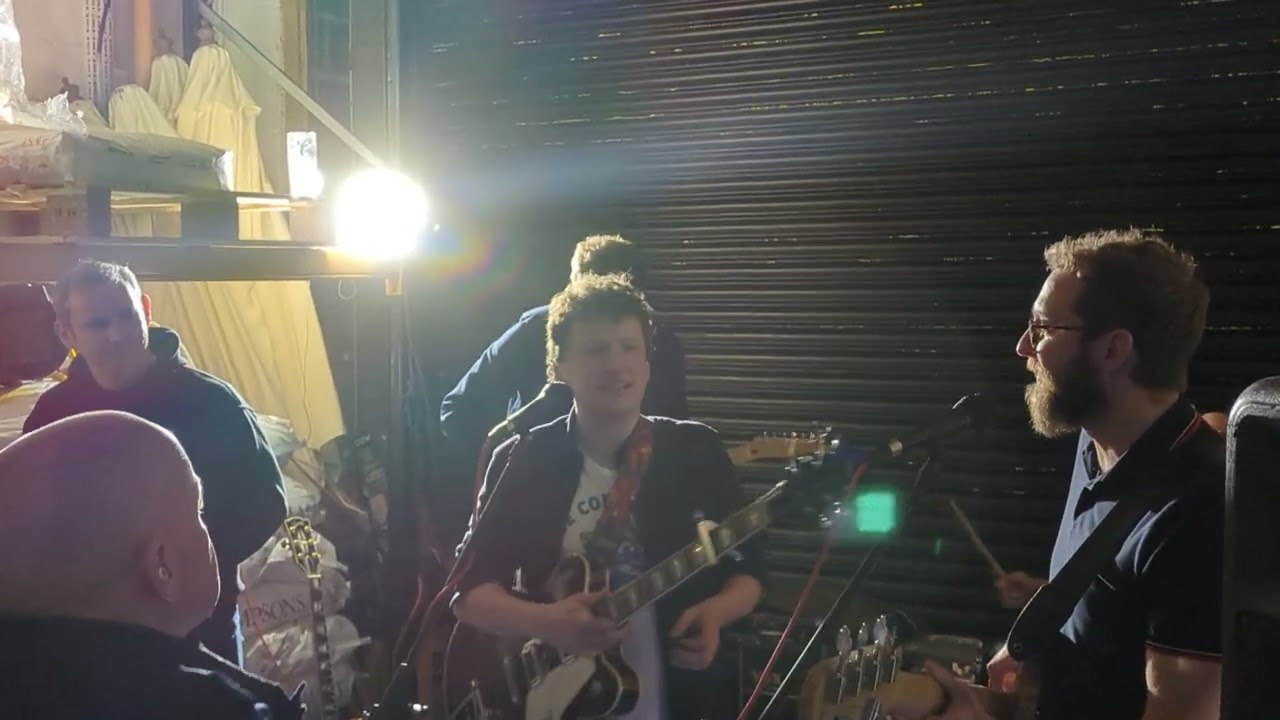 'Heavy is the Weight' - The Shipbuilders at the Azvex Brewery Liverpool