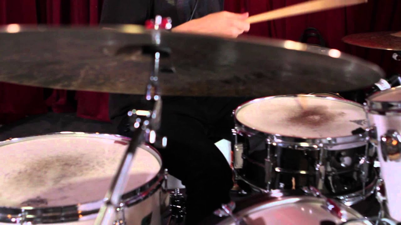 How to record drums with four microphones