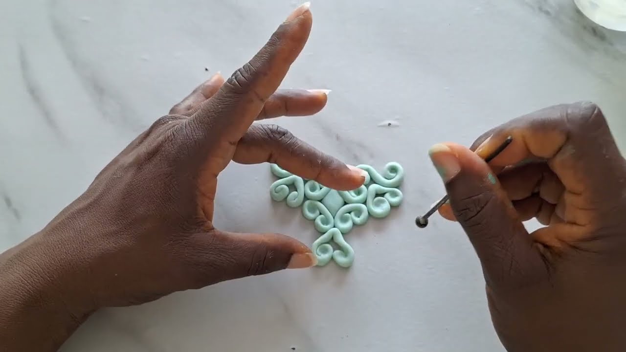 ¡¡¡Como hacer arabesco con porcelana sin moldes super fácil!!!