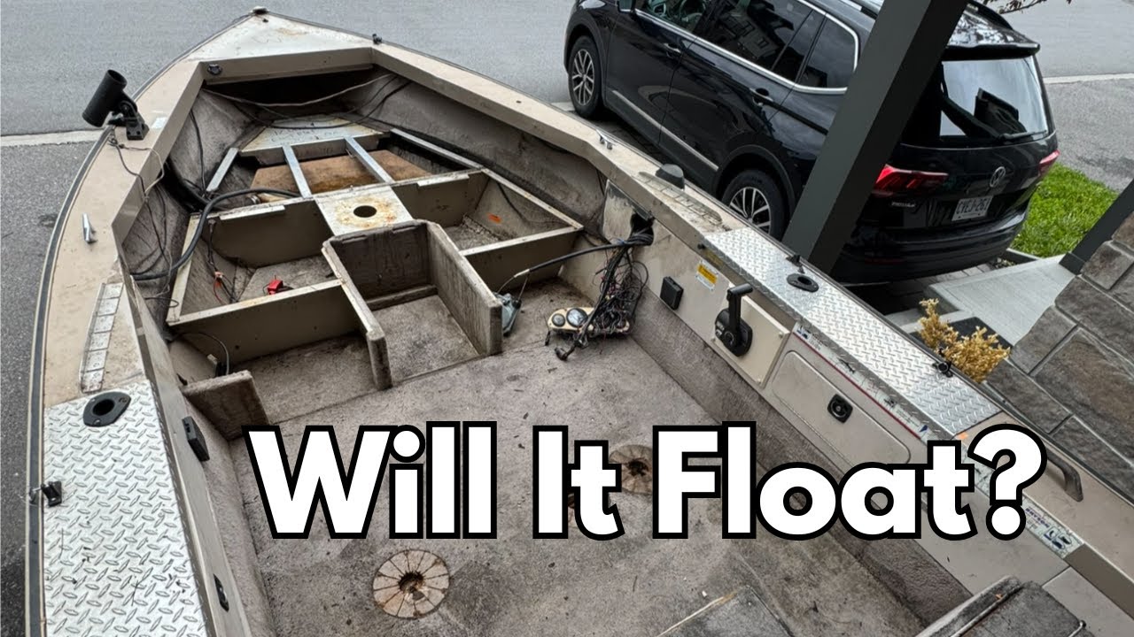 Restoring a 25-Year-Old Lund Fishing Boat: Part 2 (Livewell Pumps, Interior Strip, Float Test)