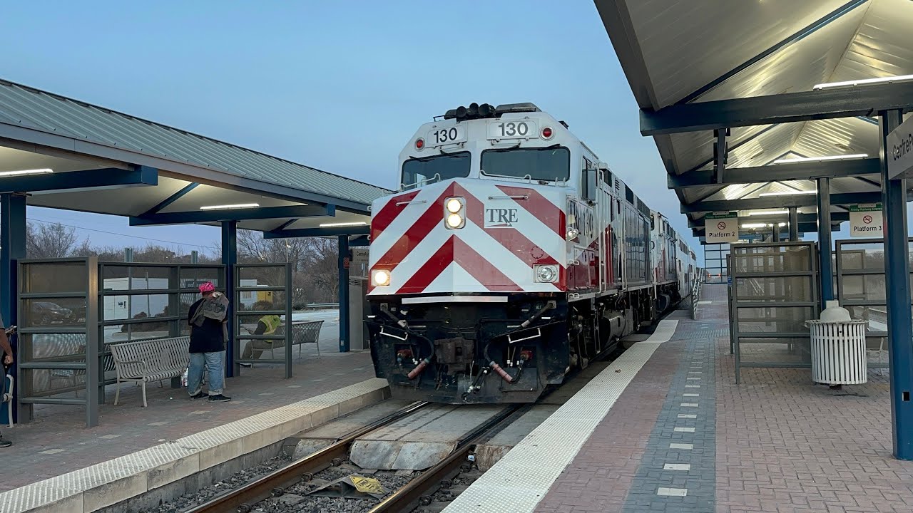 Trains in Arlington & Centreport/DFW Airport - 2/9/26