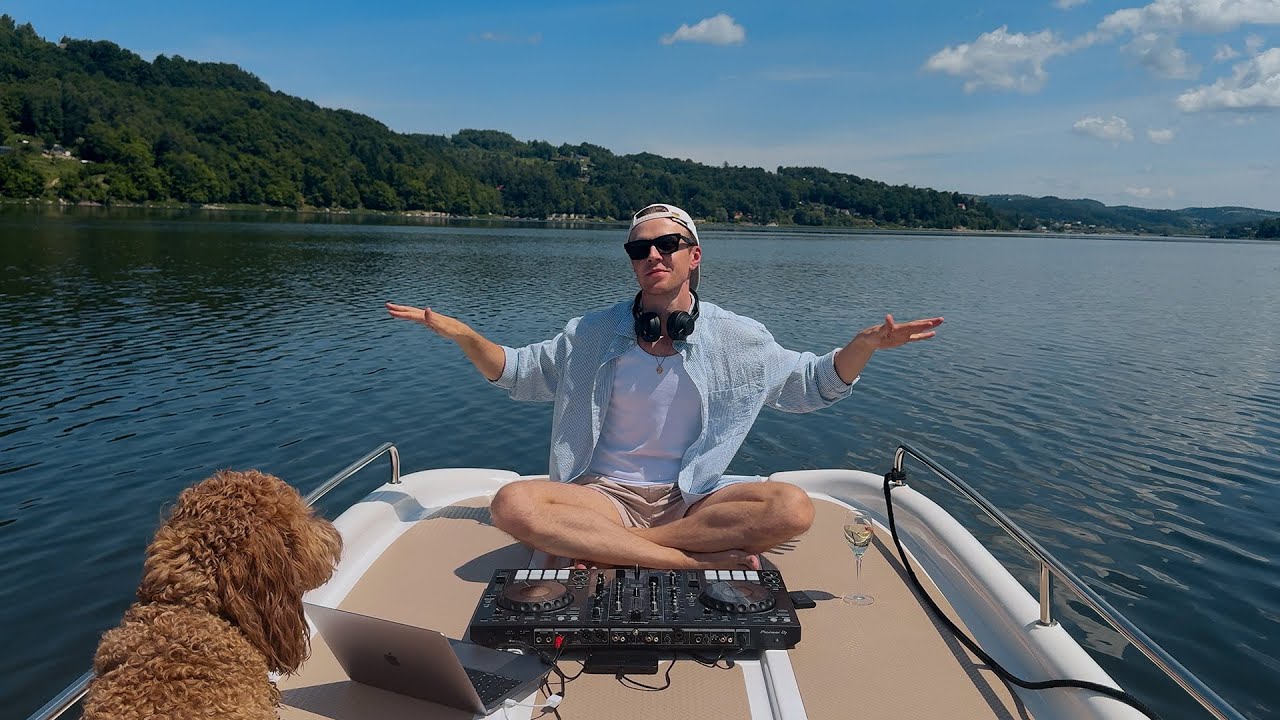 Chill Deep House Summer Mix – Boat Edition by Paxtone 🚤