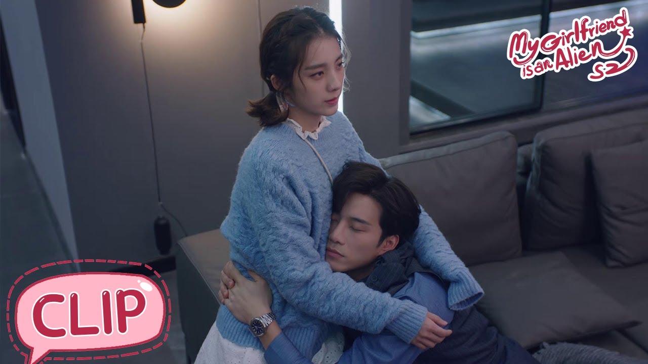 He holds Xiaoqi and won't let go! | My Girlfriend is an Alien S2  ep3