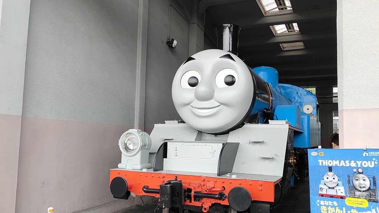 京都鉄道博物館　機関車トーマス　蒸気機関車　目玉が動く　きかんしゃトーマス　梅小路機関庫　C11型