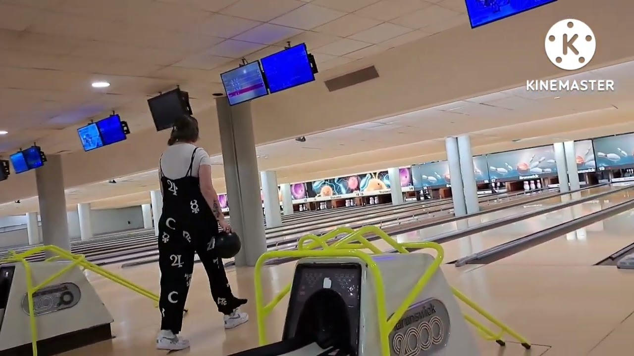 At Guilford Spectrum Sports complex in Guilford England 🇬🇧 bowling with the kido....