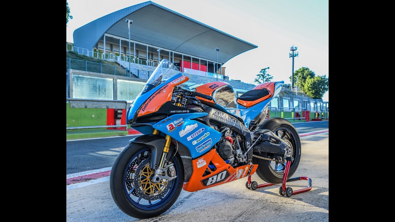 Un paio di giri a Vallelunga con la nostra RSV4 1100. Test Giannini Ottobre 2020