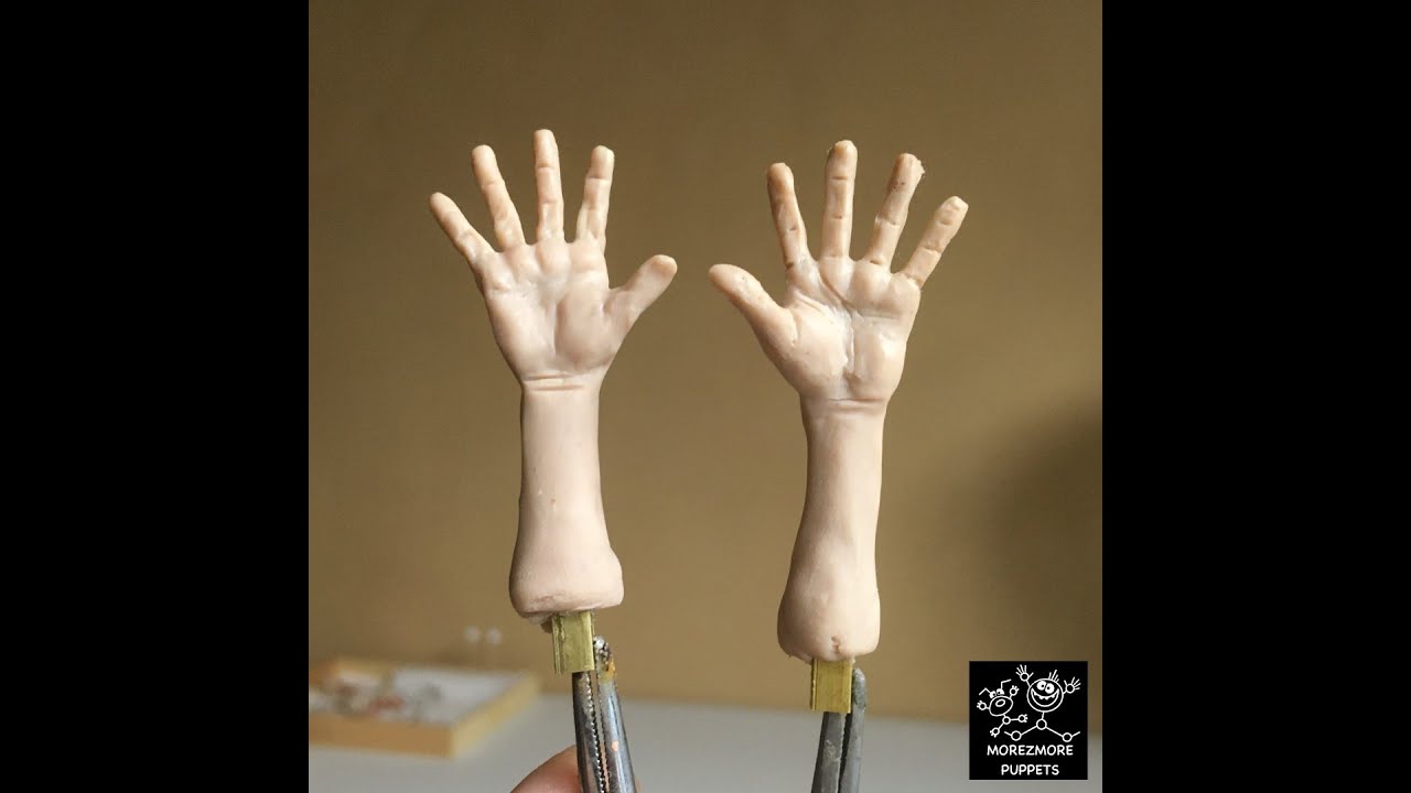 0054 Thomas Stop Motion Puppet - Armature and Sculpting Hands (Cosclay) - MOREZMORE