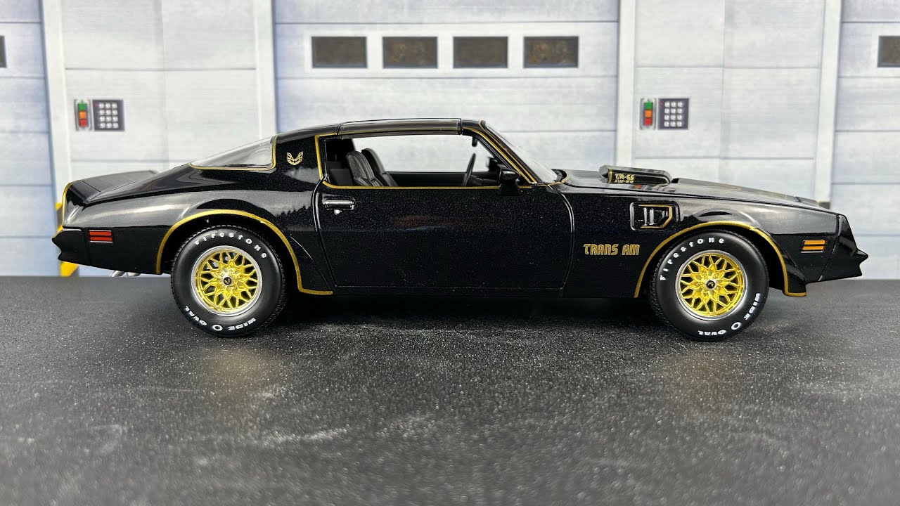 1:18 Diecast Pontiac Firebird Trans Am (1978) by Maisto