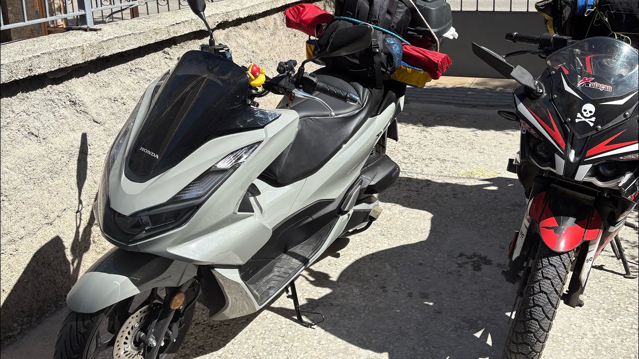 Pcx ile uzun yol | Balıkesir Motofeste gidiyoruz | Ankara - Balıkesir - Ayvalık | Motovlog 