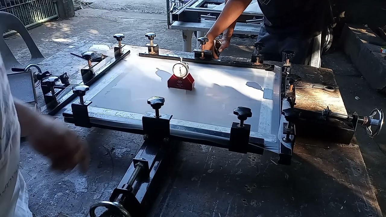 IMPORTED SCREEN STRETCHER TESTED AND COMPARED WITH LOCAL