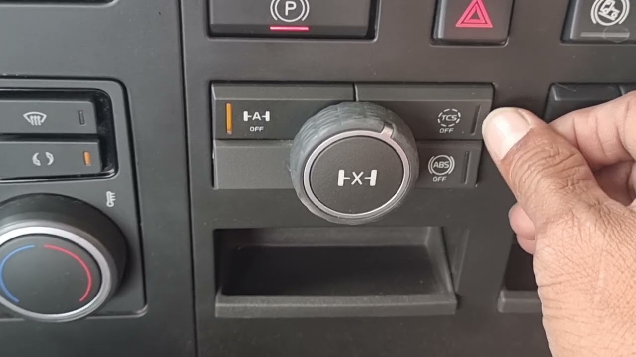 Panel control de Tracci&oacute;n del VOLVO FMX MAX 540