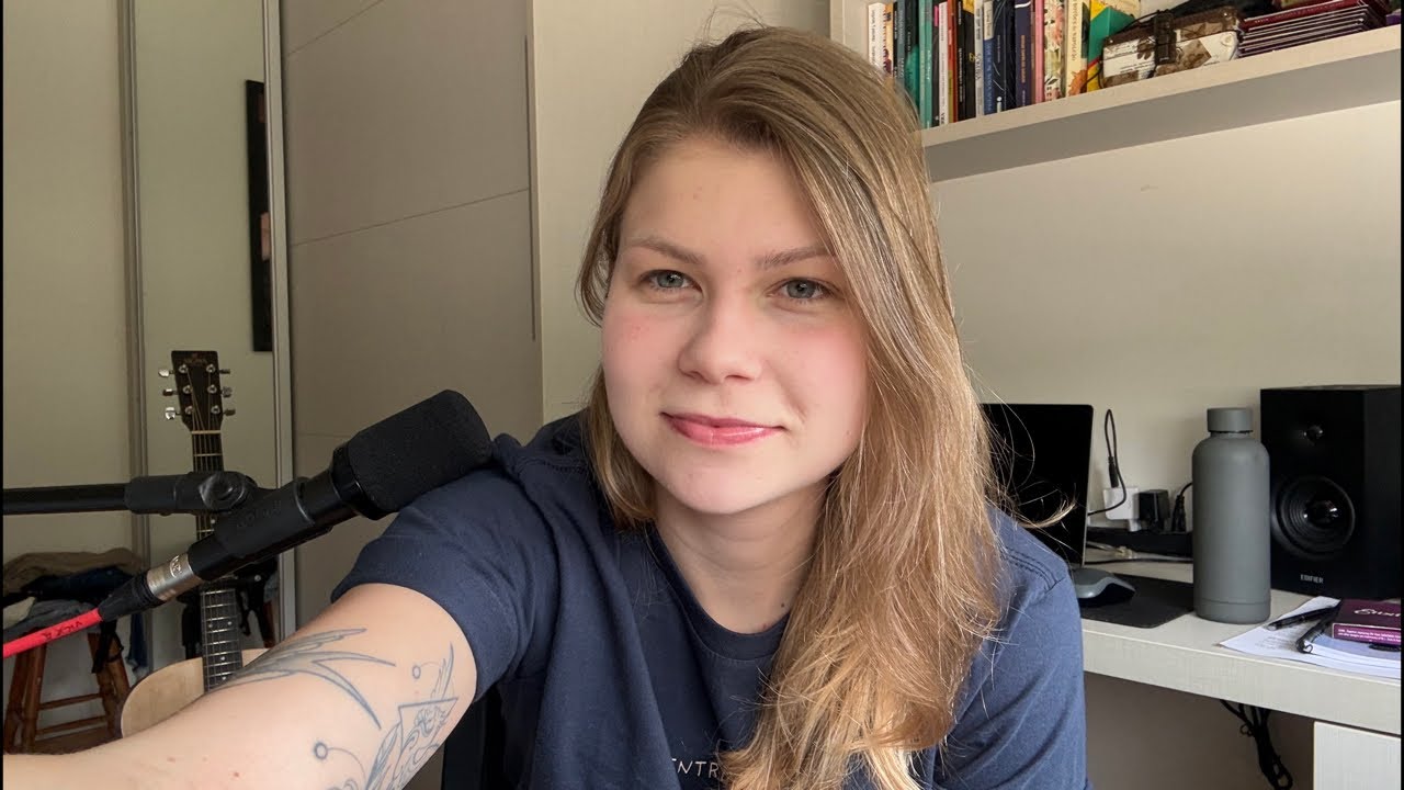 Vicka is live!
