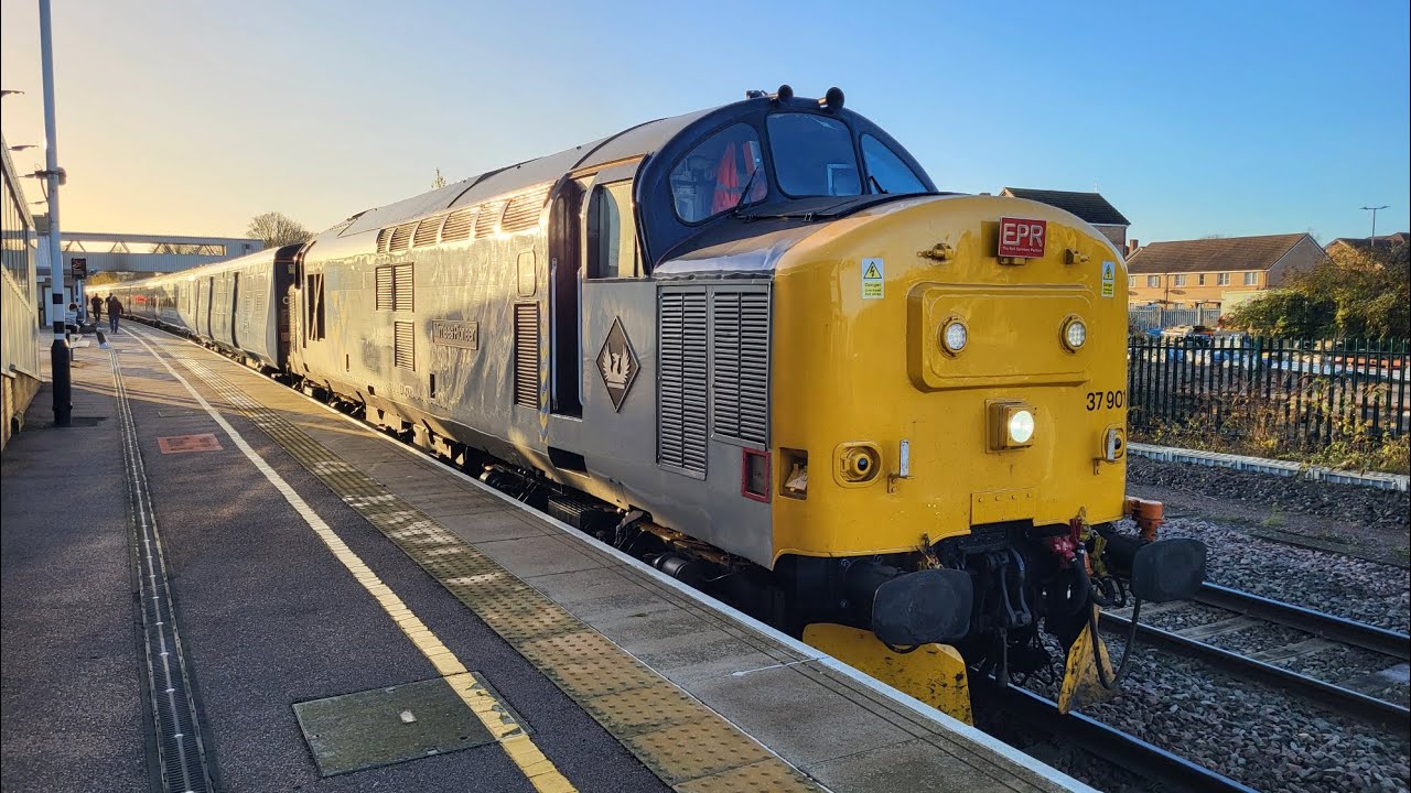 Rail Operations Group 37901 with 466010, 465905 departing Peterborough. 