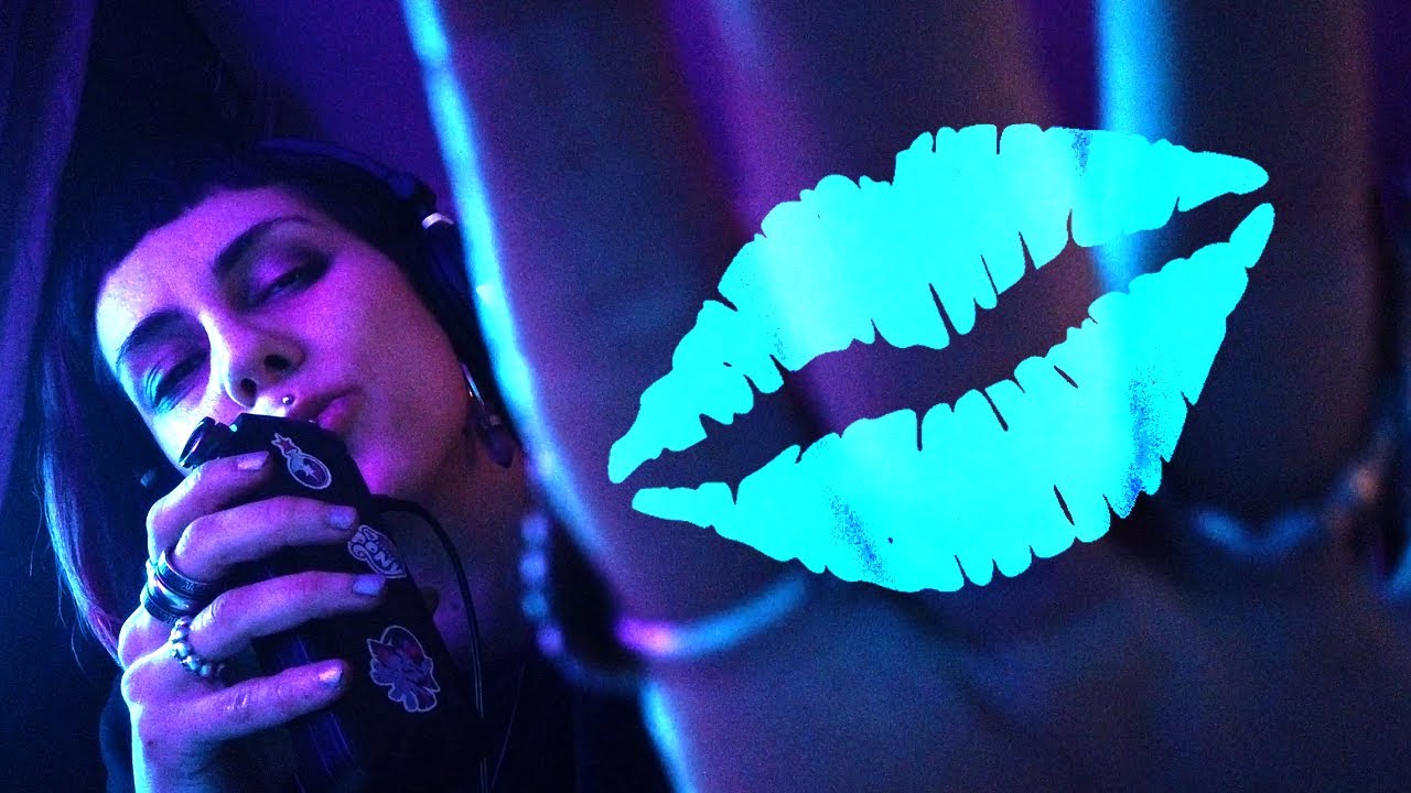 KISSES E MOUTH SOUNDS | CHIT CHAT BACI E TAPPING ASMR ITA