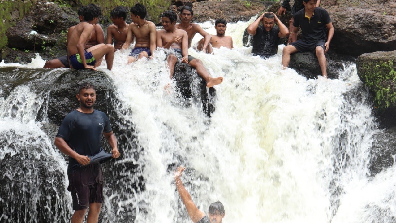 അതി മനോഹാരിതയില്‍  കരിങ്കപ്പാറ വെള്ളച്ചാട്ടം#karinkappara_waterfalls #beautiful#malappuram