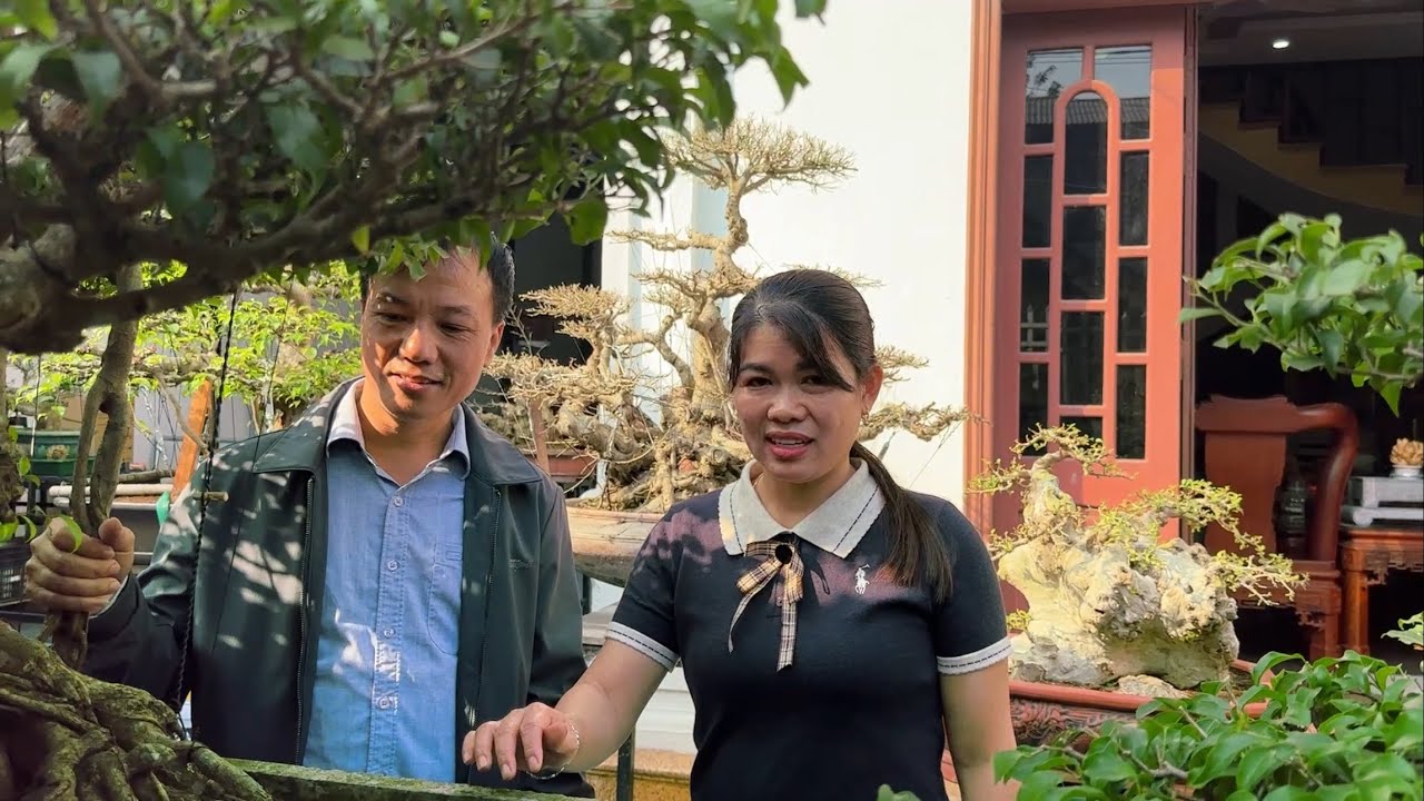 HAI VỢ CHỒNG LÀM CÔNG CHỨC nhưng sở hữu tới hơn 300  tác phẩm trong 3 năm | Quảng Tùng