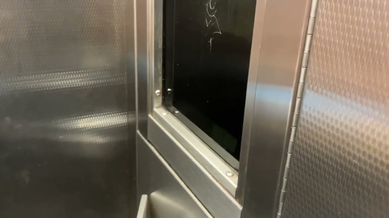 TERRIBLE Unknown Hydraulic Elevator at Rockefeller Center Subway Station - Rockefeller Center, NY