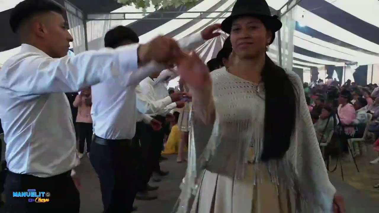 Presentación del baile del vals en matrimonio de Renan y Betty Jatun Era