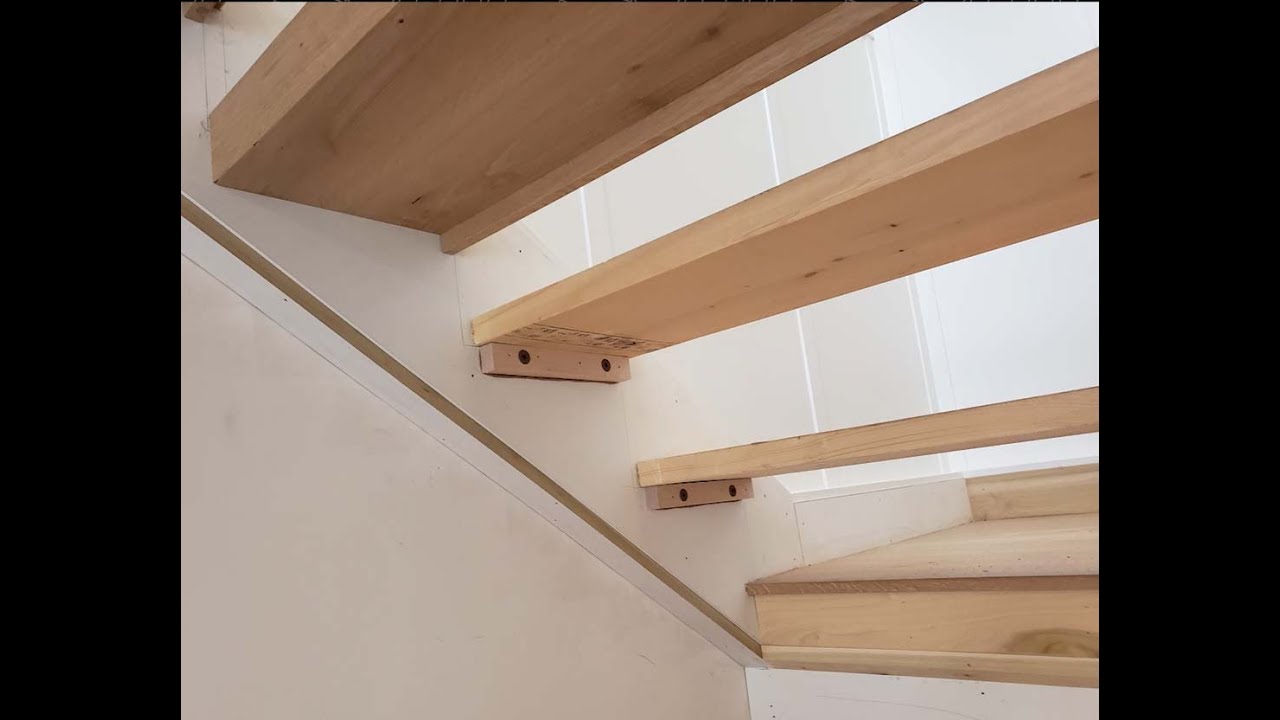 FRAMING a Open Riser Staircase