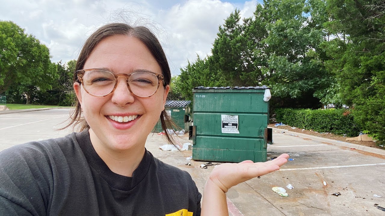 Another Huge Dumpster Haul! I found tons of electronics, vintage, and toys!