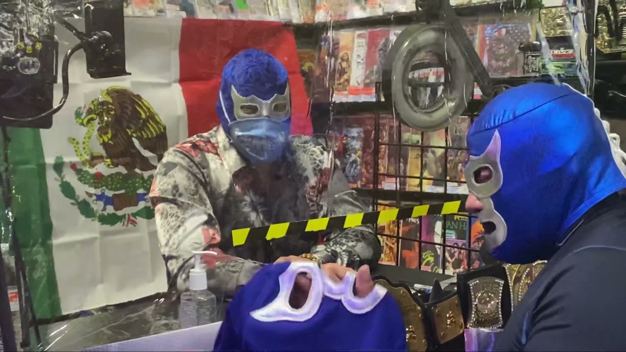 Blue demon Jr Firma de autógrafos en Legion Comics