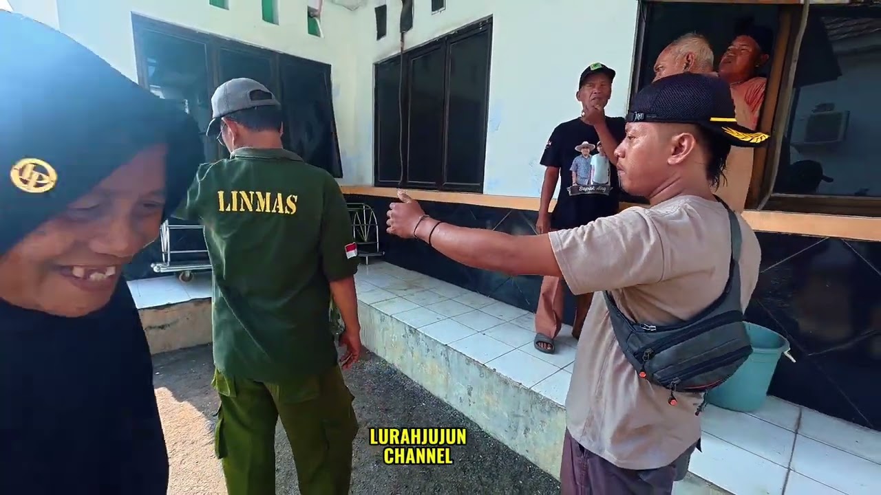 BERKAH RAMADHAN,, PEMBAGIAN 1000 SEMBAKO UNTUK KAUM DUAFA/YATIM..
