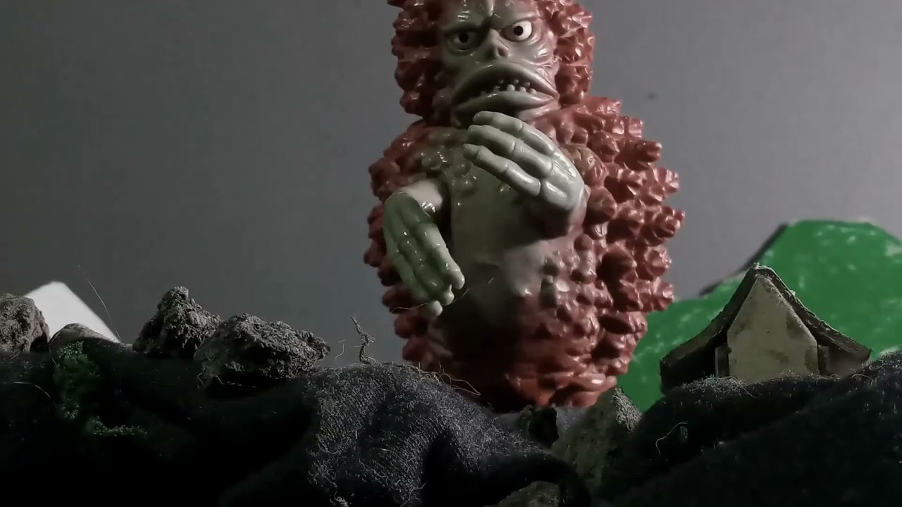 Ultraman || Pigmon stop motion animation short