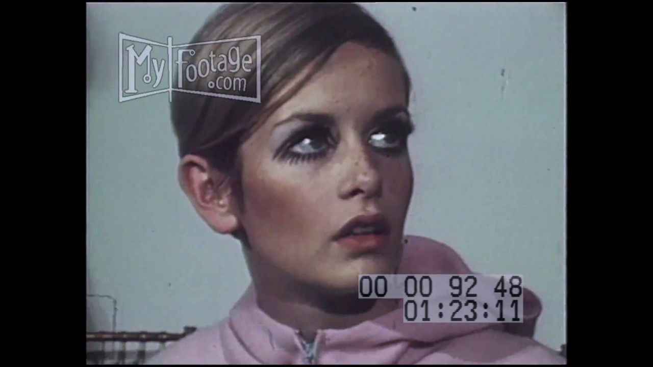 1960s London Supermodel Twiggy Models Her Own Clothes Line (Silent)